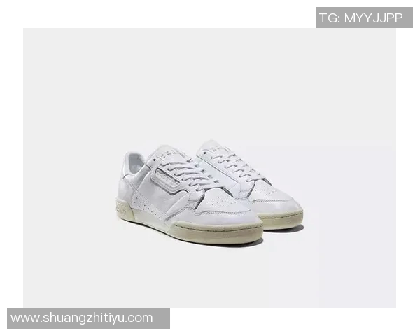 足球明星时尚新风潮西装搭配小白鞋展现个性与品味