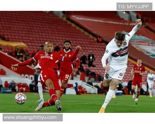 足球明星膝盖伤的真相揭秘及其对职业生涯的影响分析 足球明星膝盖伤的真相揭秘及其对职业生涯的影响分析